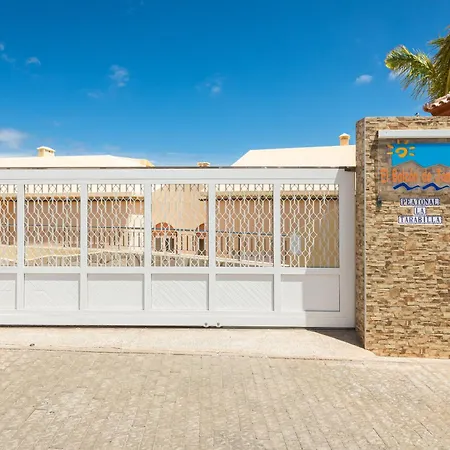 Cosy Beach Front Apartamento *