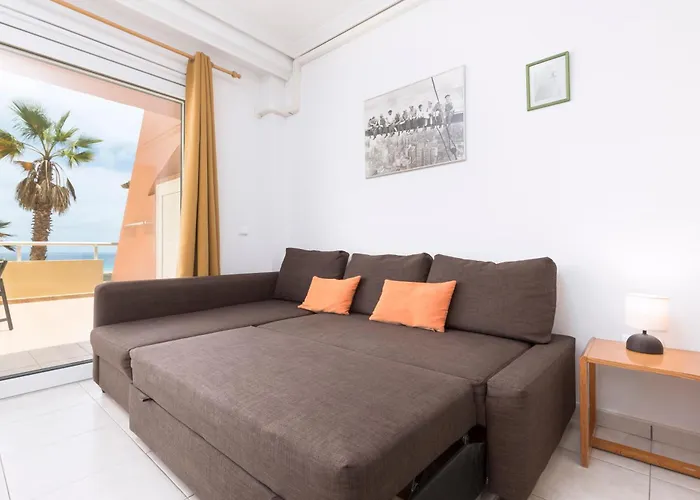 Cosy Beach Front Апартаменты *