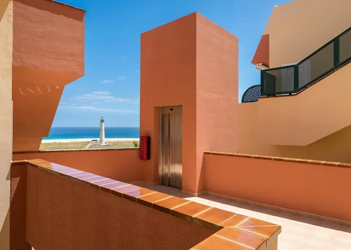 Cosy Beach Front Апартаменты *